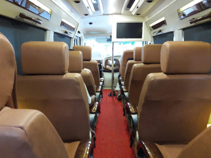 Tempo traveller 12 seater price
